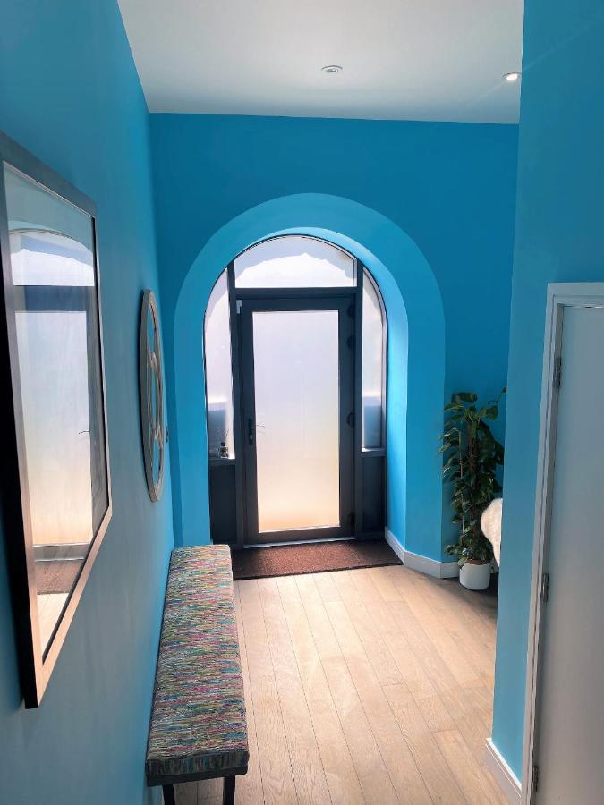 ブリストルSublime Waterfront Retreat With Private Terraceアパートメント エクステリア 写真